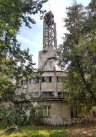 Das zentrale Verwaltungsgebäude der alten Messe in Belgrad: Während der deutschen Besatzung befand sich hier ein Konzentrationslager.