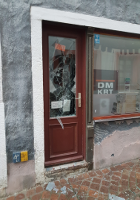 Angriff auf die K2-Kulturkiste in der Pirnaer Innenstadt